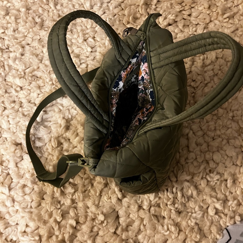 Vera Bradley Olive Quilted Tote - Picture 3 of 8